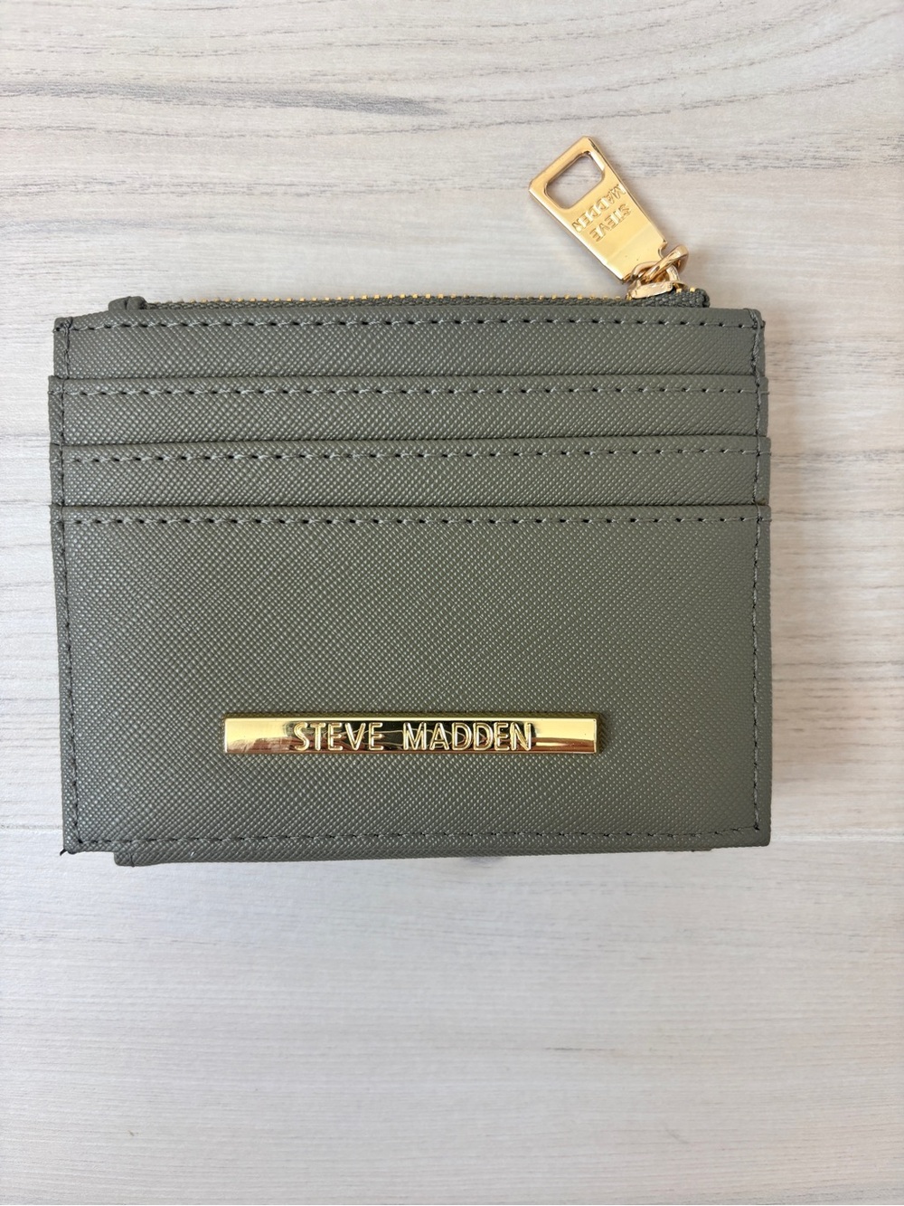 NWOT Steve Madden Olive Green Card Holder